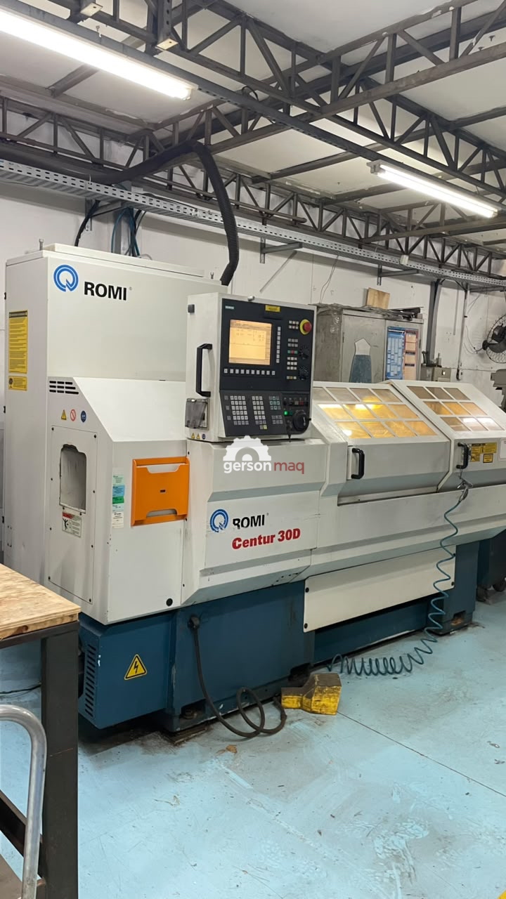 TORNO CNC ROMI CENTUR 30D - ANO 2007 - SIEMENS
